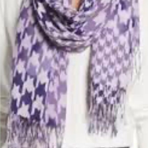 Nordstrom Cashmere Blend Houndstooth Print Fringed Scarf or Wrap Purple OS NEW main image 3